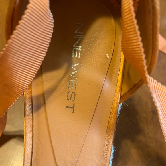 Nine West high wedge heels women size 7 1/2 - Picture 2 of 6